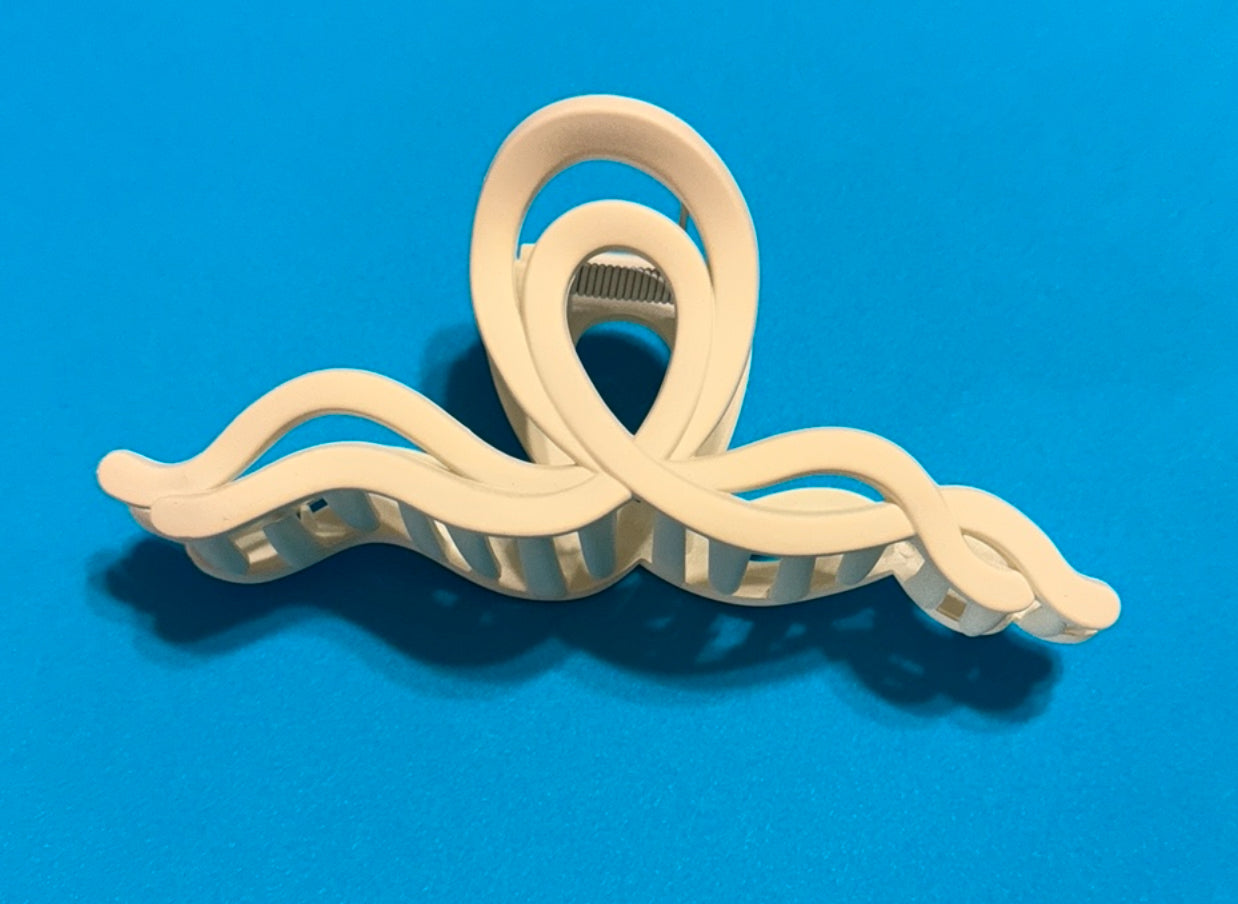Large Hair Claw